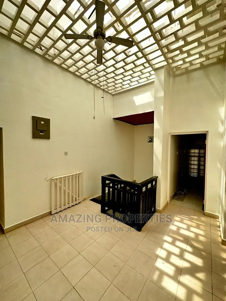 3bdrm House in Cantonments, Dworwulu for rent