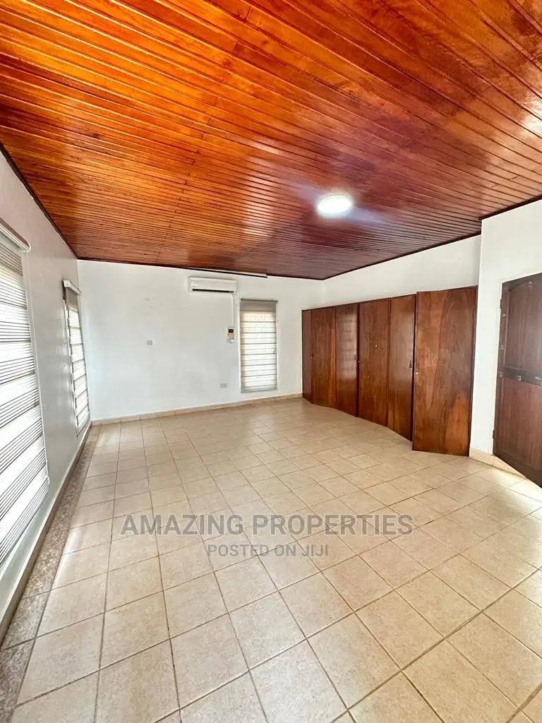 3bdrm House in Cantonments, Dworwulu for rent