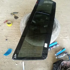 Dodge Ram 2013 Back Glass