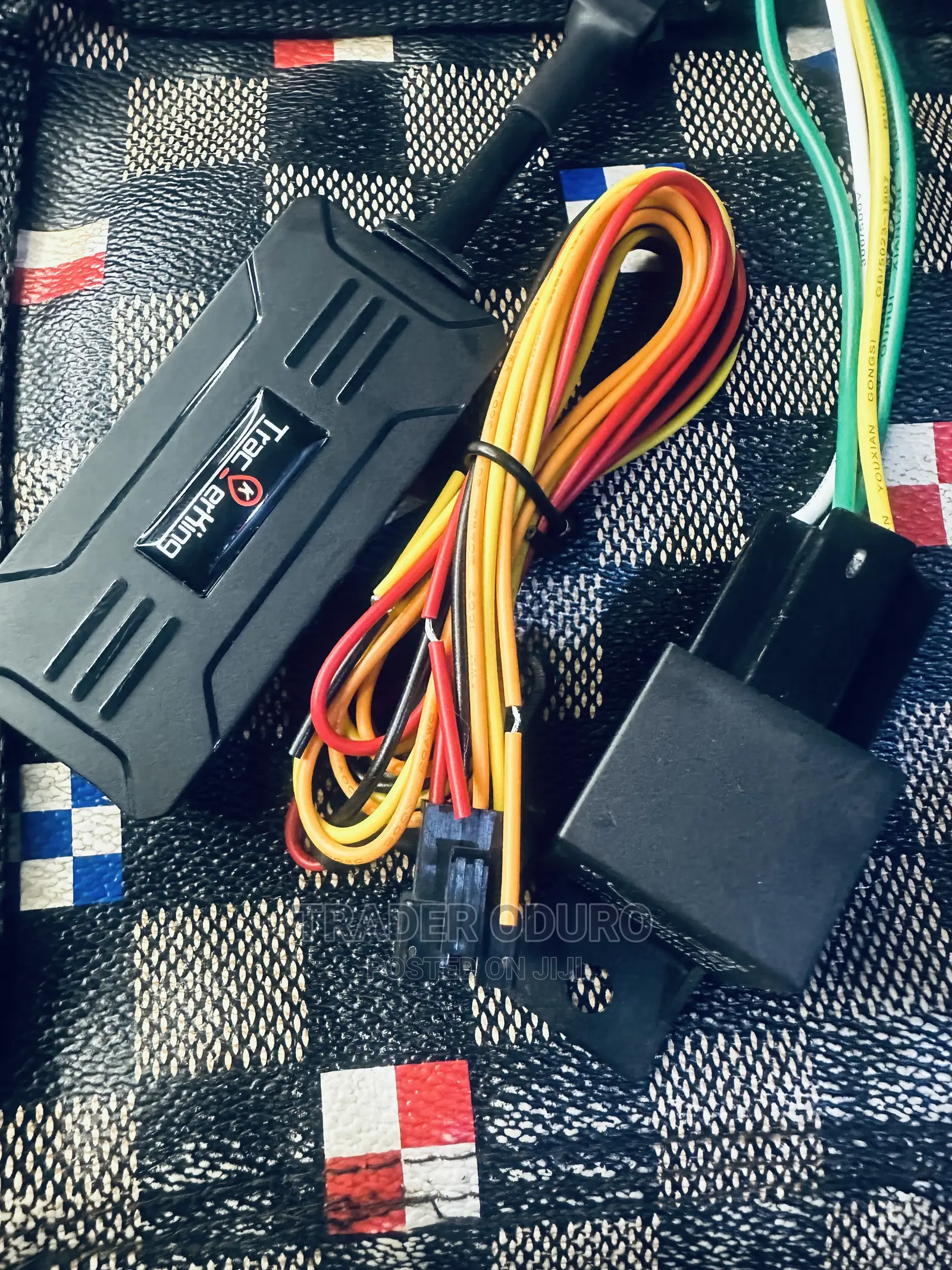 GPS Tracker + Relay Powercut (Original)