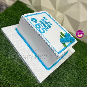 A Beautiful Birthday Cake for an Elderly Person