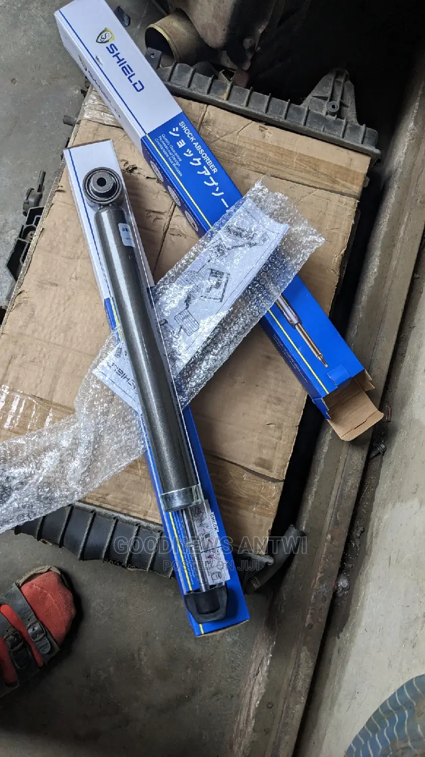 Toyota Vitz Back Shocks