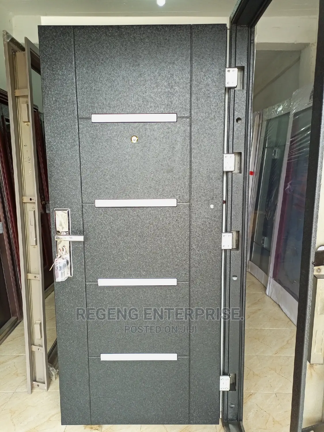 ITALIAN TECHNOLOGY Security Door With Accessories