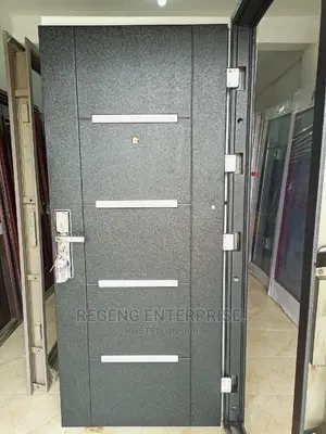 ITALIAN TECHNOLOGY Security Door With Accessories