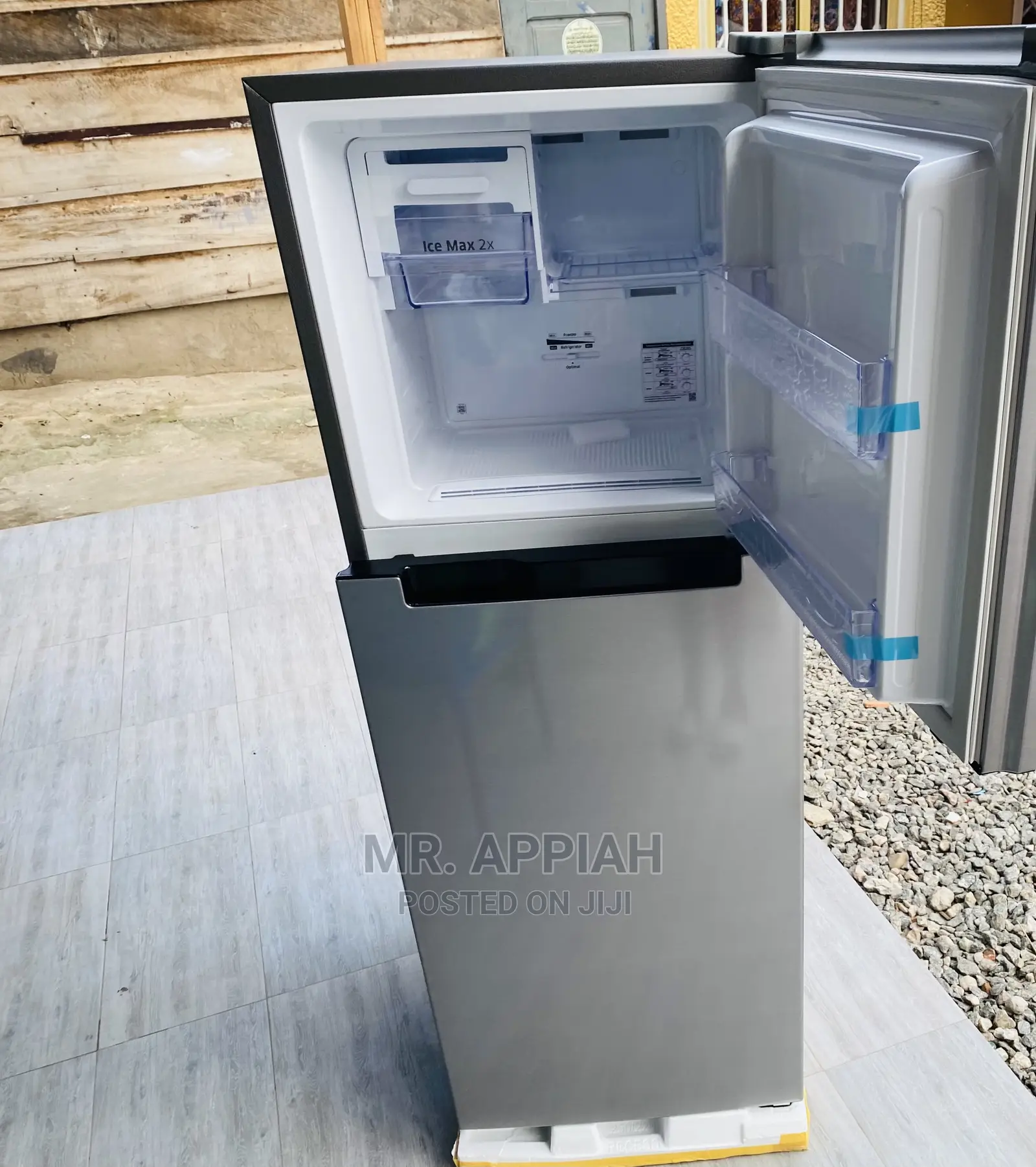 Sealed Samsung Top Freezer Fridge(Rt28)Available,Gray