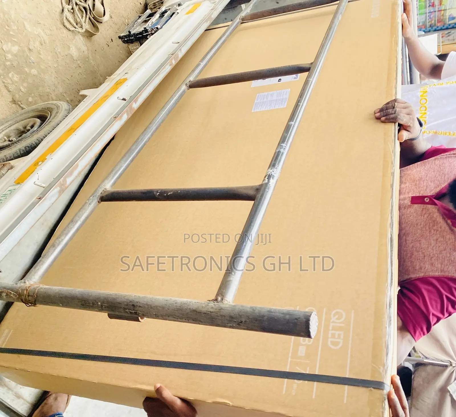 Q60B  Samsung QLED 75 Inches Glossy Quality Tv