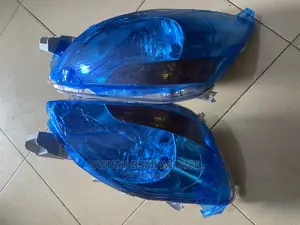 Yaris 07-11 Headlight,
