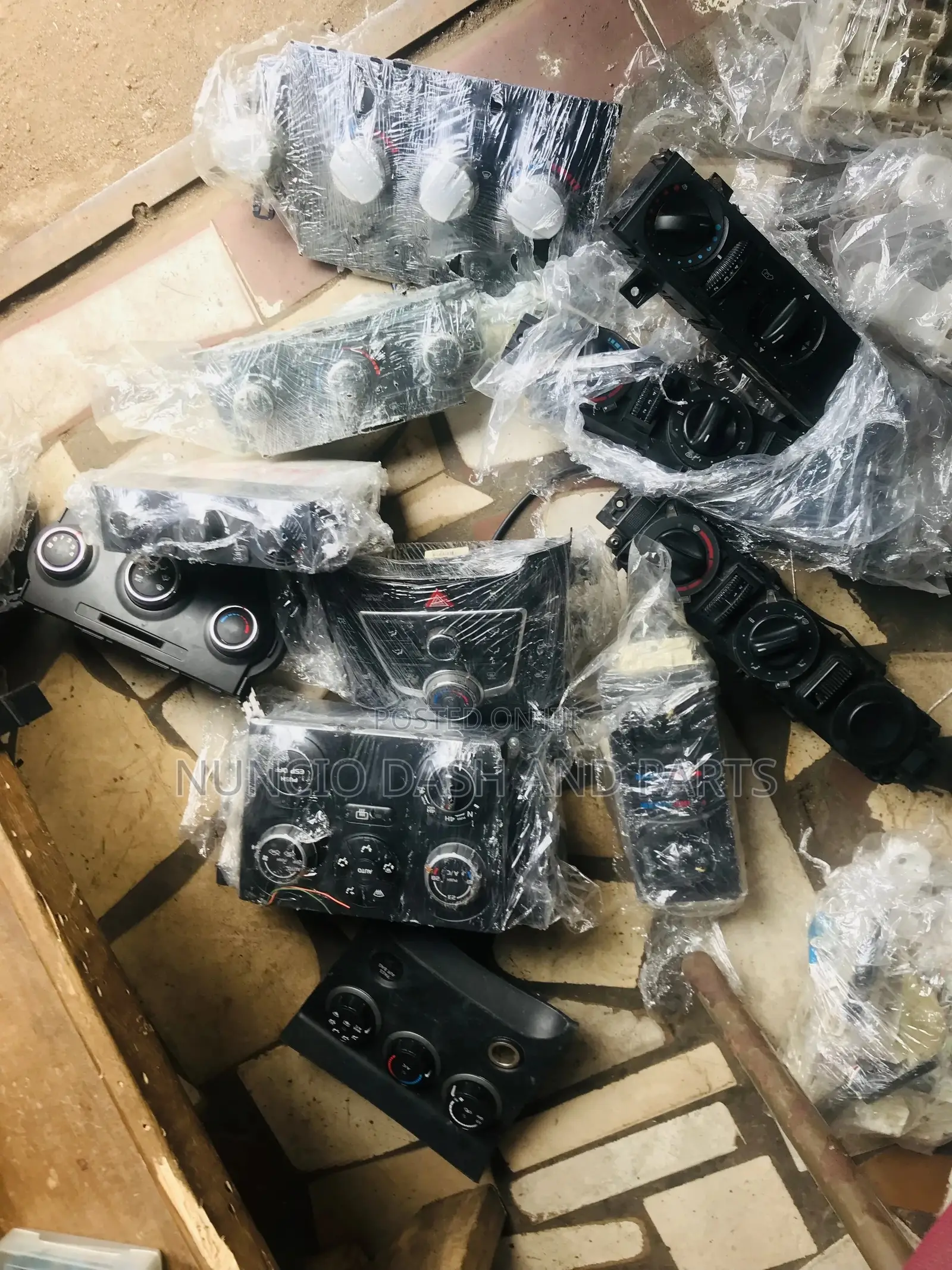 AC Switch Regulator for All Cars