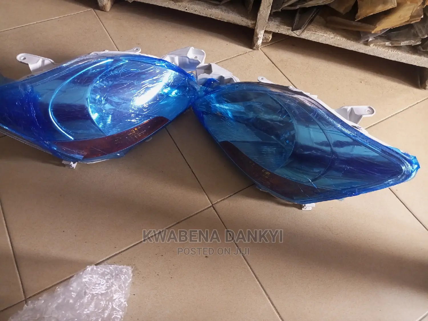 Toyota Yaris 07 Head Light