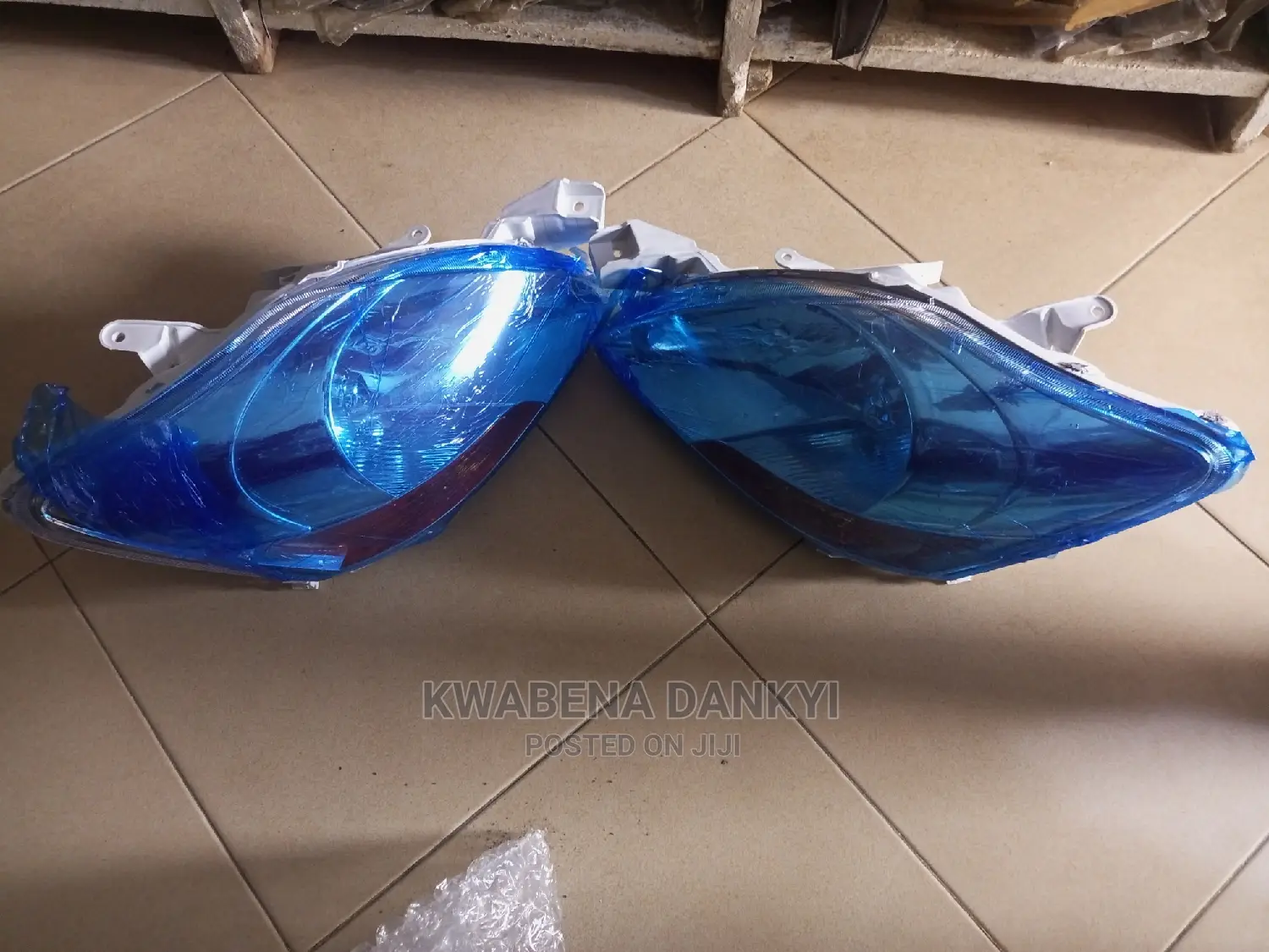 Toyota Yaris 07 Head Light