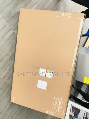 Neatly Sealed Samsung 55 Inches Glossy Cu7172 Led Smart Tv