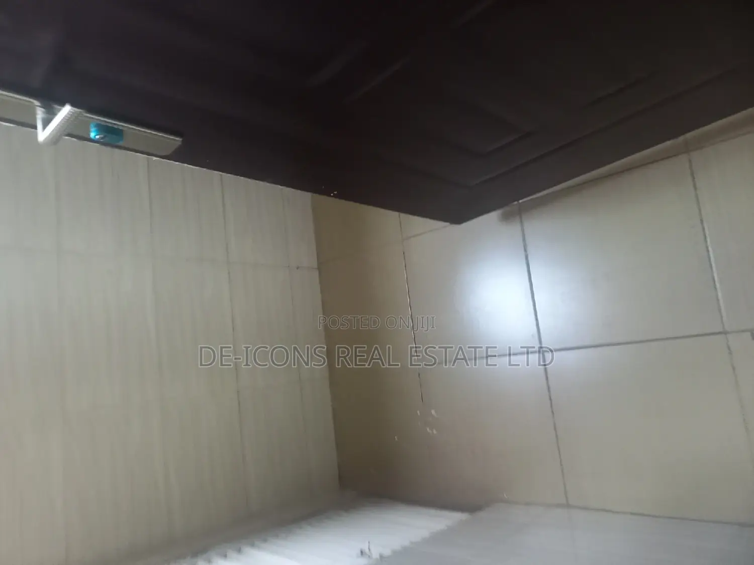 1bdrm Duplex in De-Icons Real Estate, Kasoa for rent