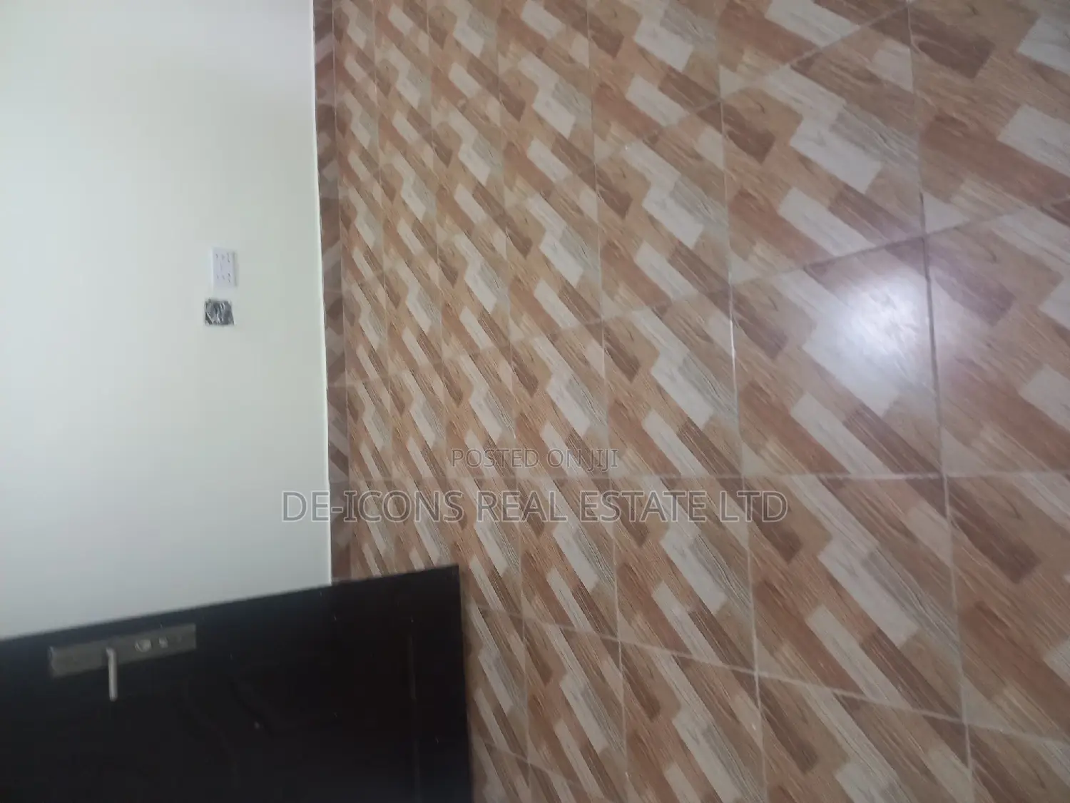1bdrm Duplex in De-Icons Real Estate, Kasoa for rent