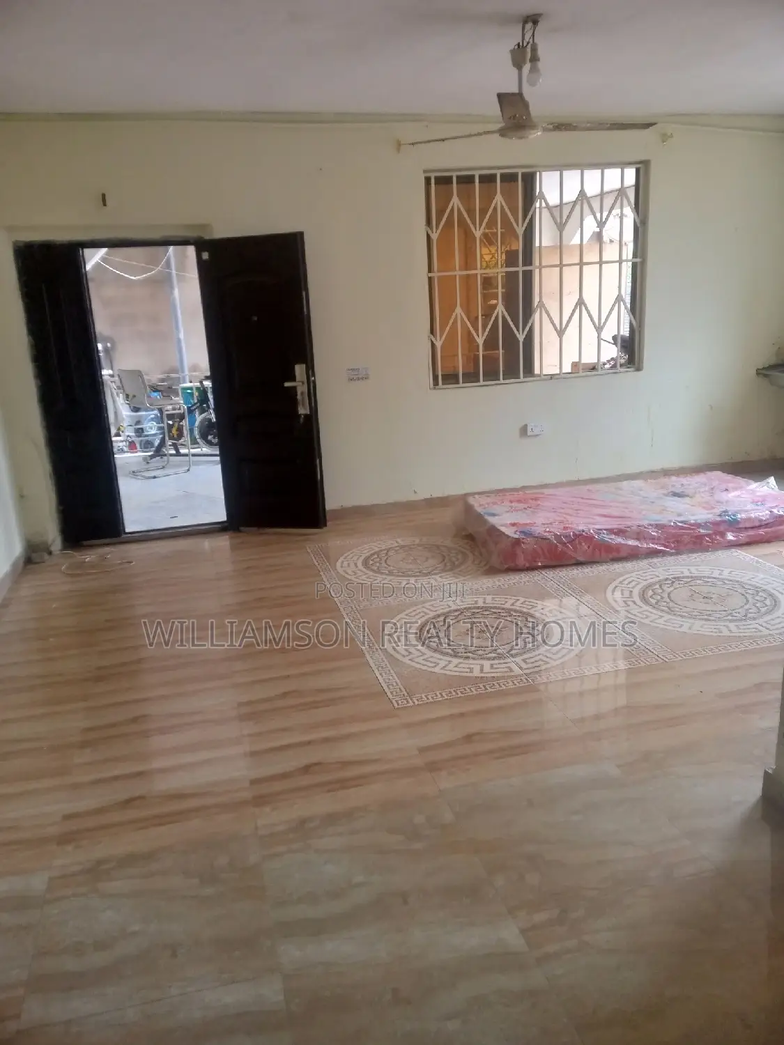 1bdrm Apartment in Community 18 Area, Spintex for rent