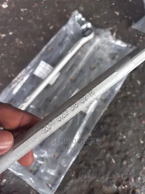 W204 C250 Link Bar