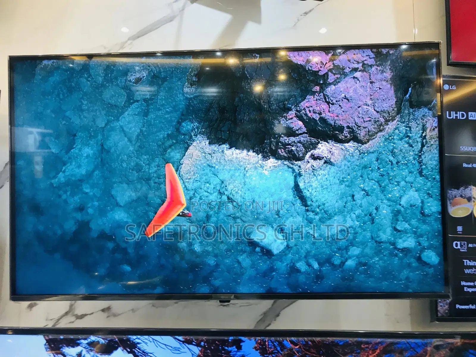 55 Inches Glossy QLED Q60B Samsung Best Tv