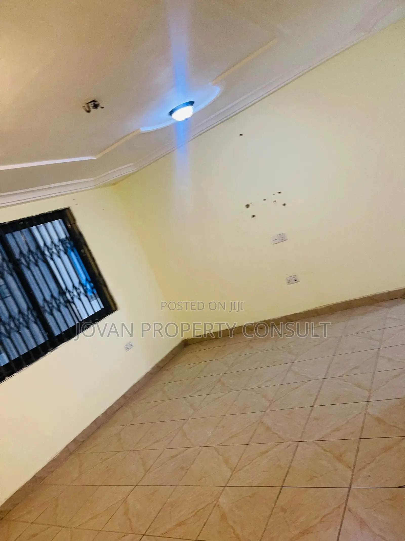 1bdrm Room & Parlour in Sapeiman, Ga West Municipal for rent