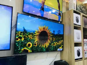 Au7022 Samsung Lastest LED 50 Inches Glossy  Tv