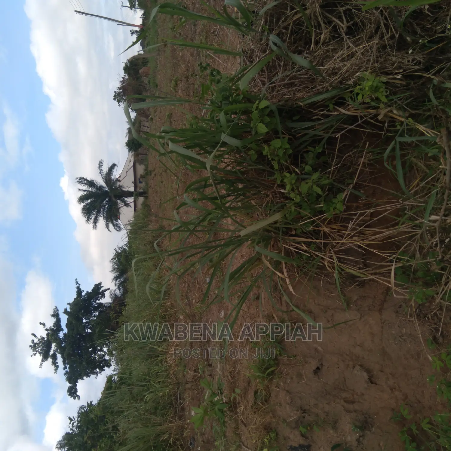 Plots of Land at Accra Kumasi Mainroad Is on Sales