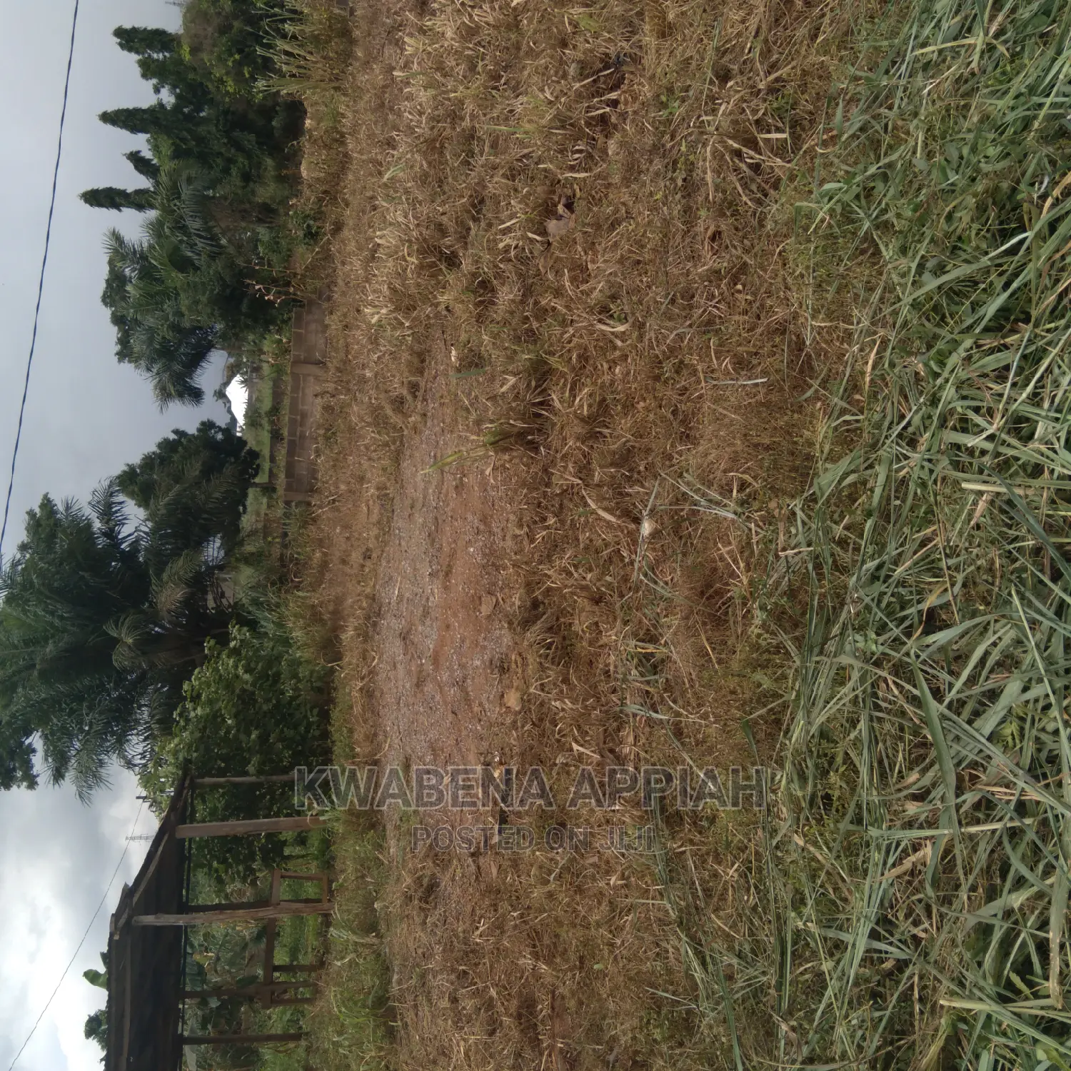 Plots of Land at Accra Kumasi Mainroad Is on Sales