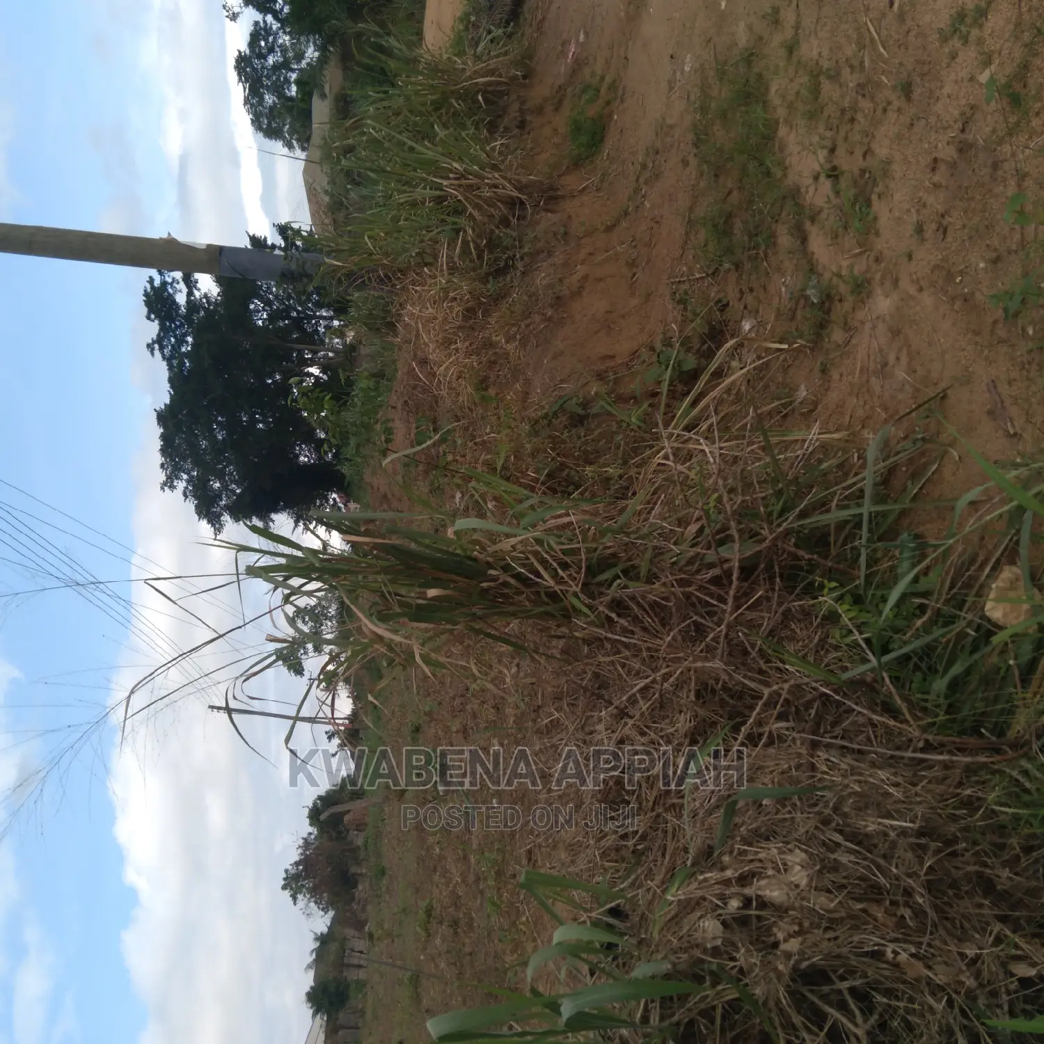 Plots of Land at Accra Kumasi Mainroad Is on Sales