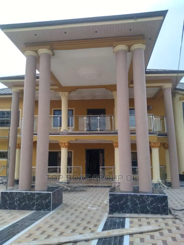 Furnished 8bdrm Apartment in Top Boat Estate, Kumasi Metropolitan