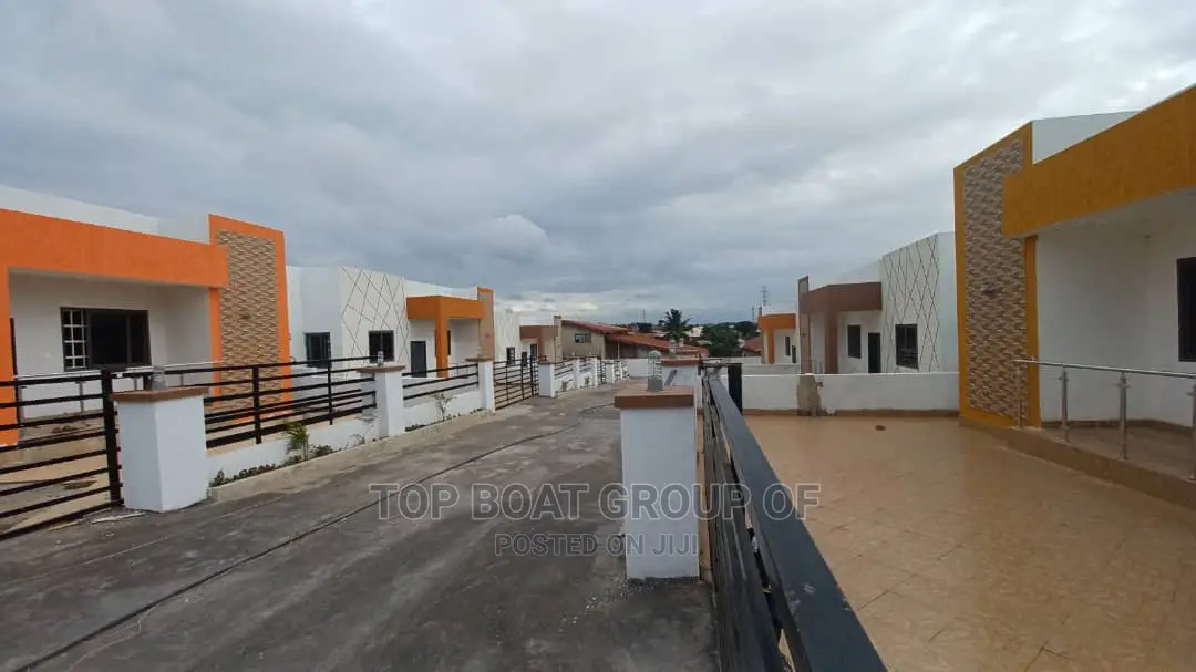 Furnished Mini Flat in Top Boat Estate, Kumasi Metropolitan for sale