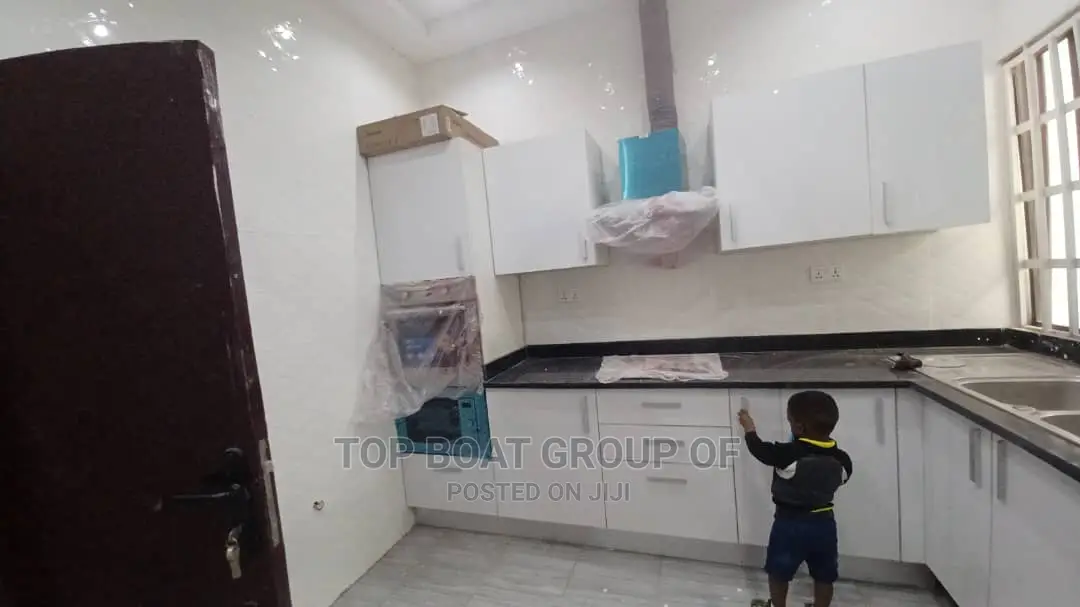 Furnished Mini Flat in Top Boat Estate, Kumasi Metropolitan for sale