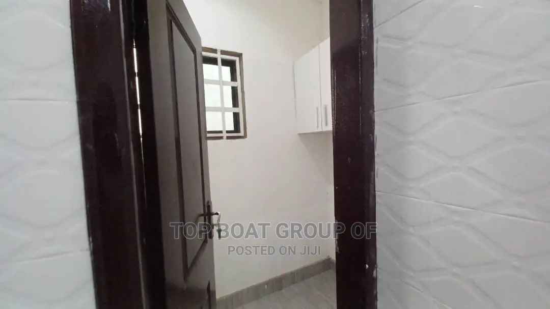 Furnished Mini Flat in Top Boat Estate, Kumasi Metropolitan for sale