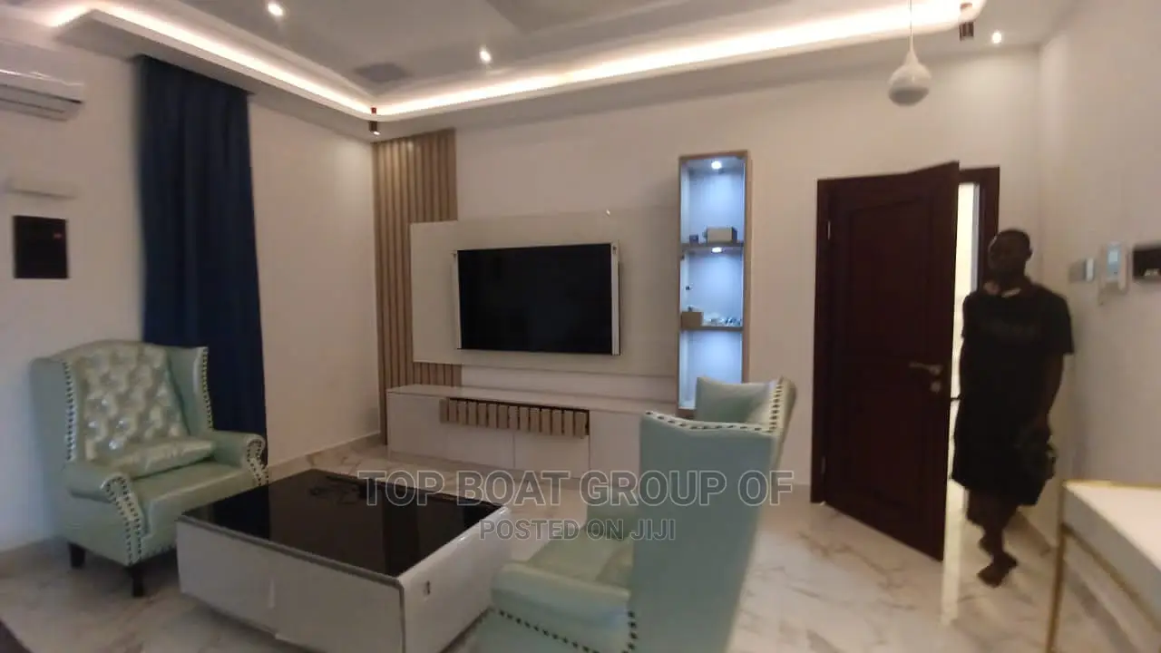 Furnished 5bdrm Mansion in Top Boat Estate, Kumasi Metropolitan