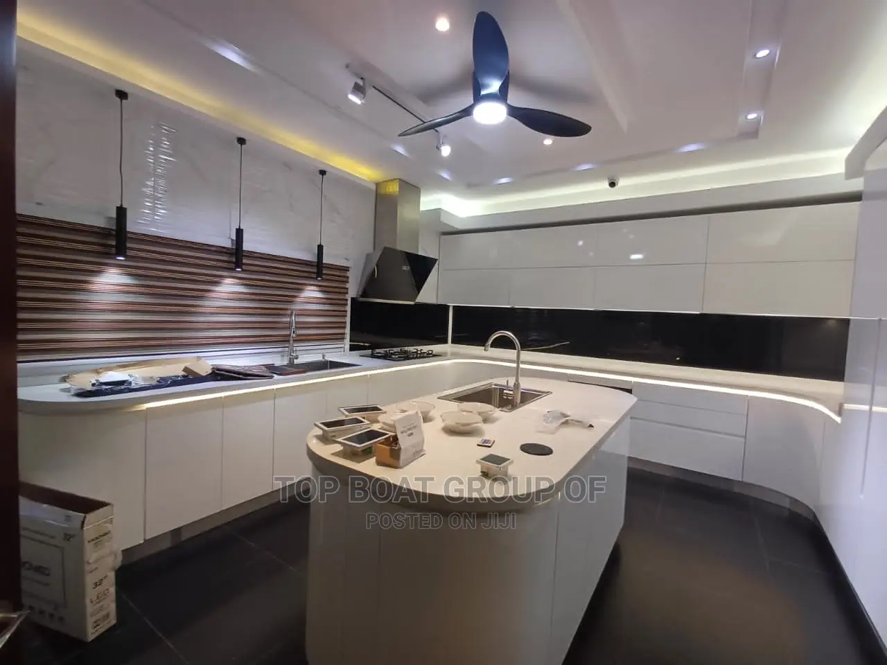 Furnished 5bdrm Mansion in Top Boat Estate, Kumasi Metropolitan