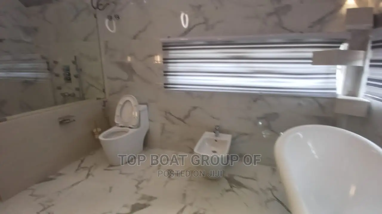 Furnished 5bdrm Mansion in Top Boat Estate, Kumasi Metropolitan
