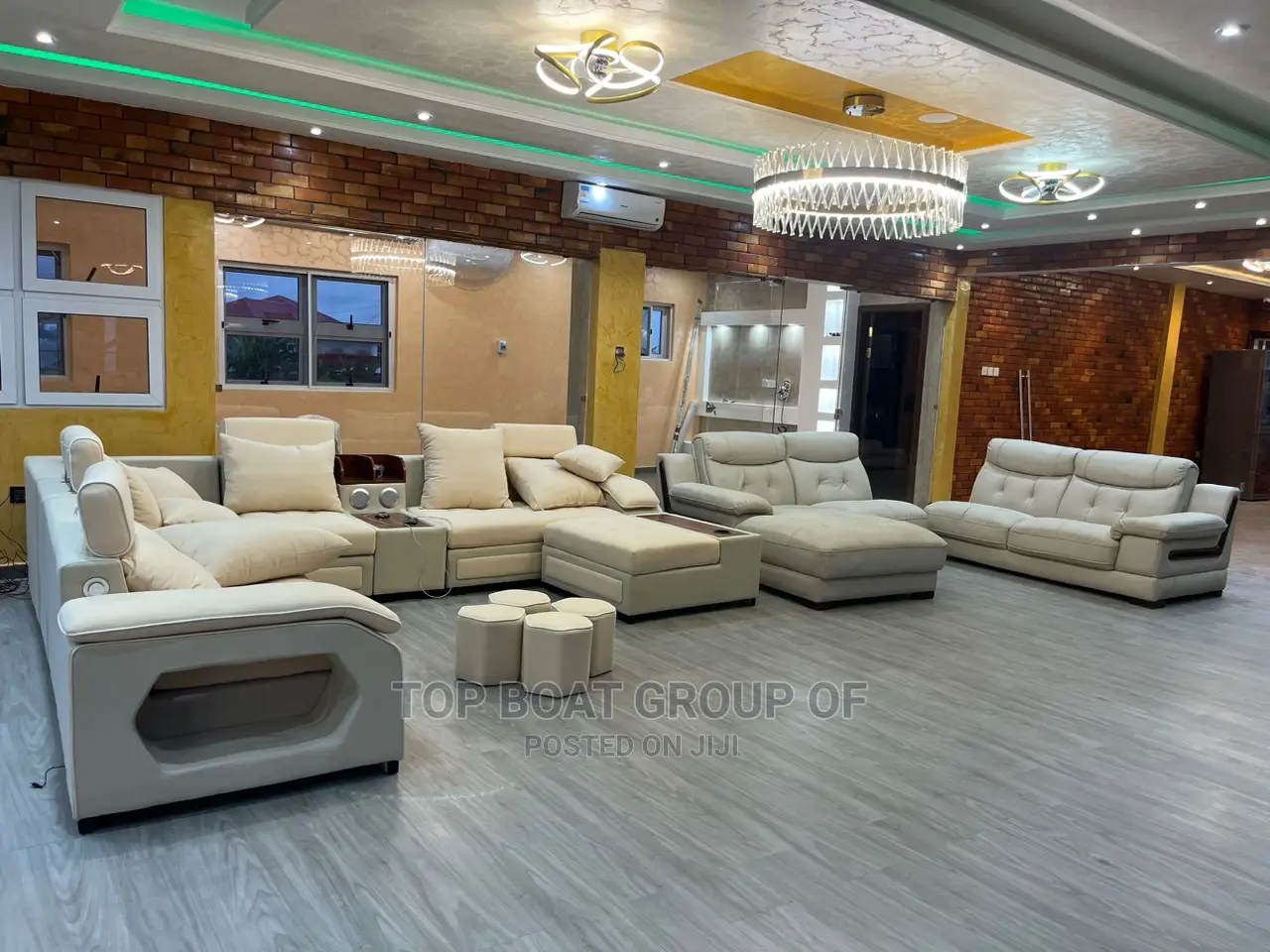 Furnished 8bdrm Mansion in Top Boat Estate, Kumasi Metropolitan