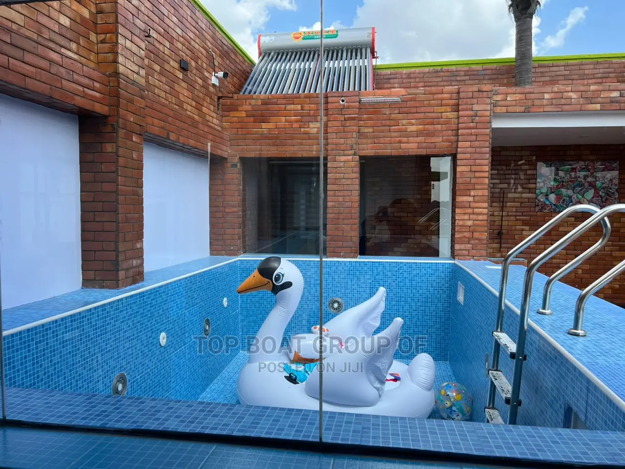 Furnished 8bdrm Mansion in Top Boat Estate, Kumasi Metropolitan