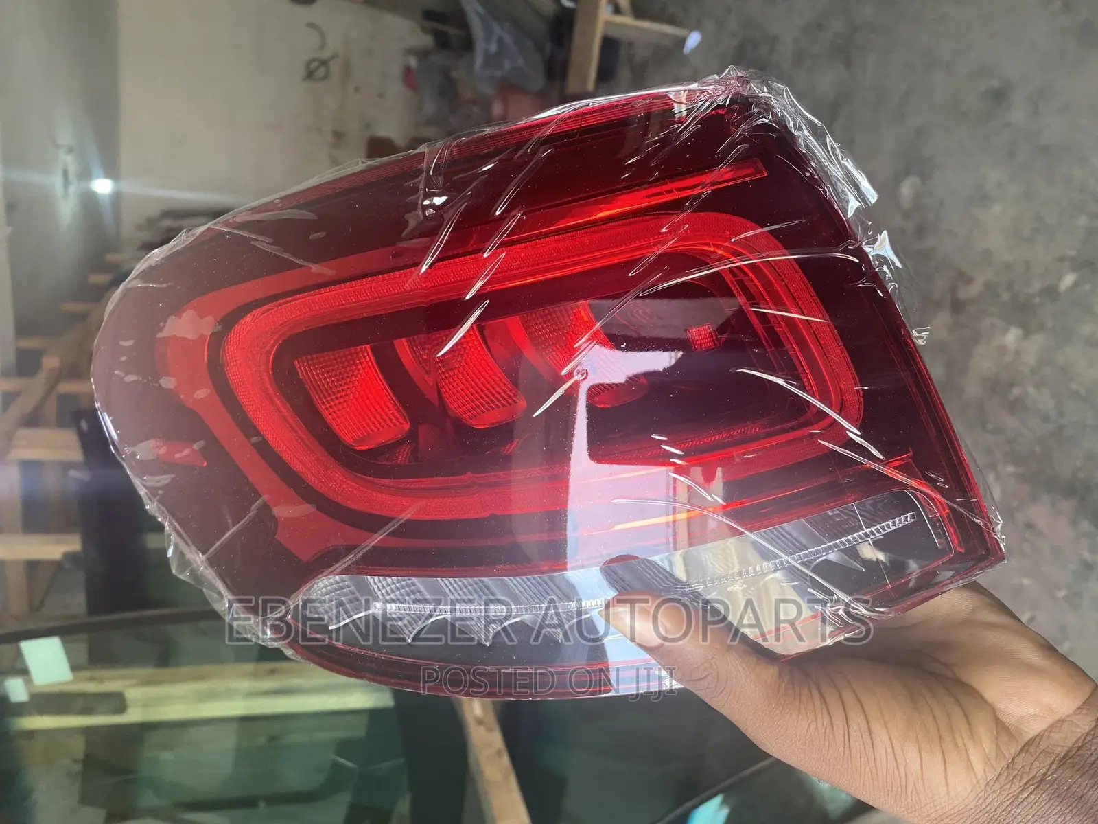 Mercedes Benz Glc 300 2020 Taillight