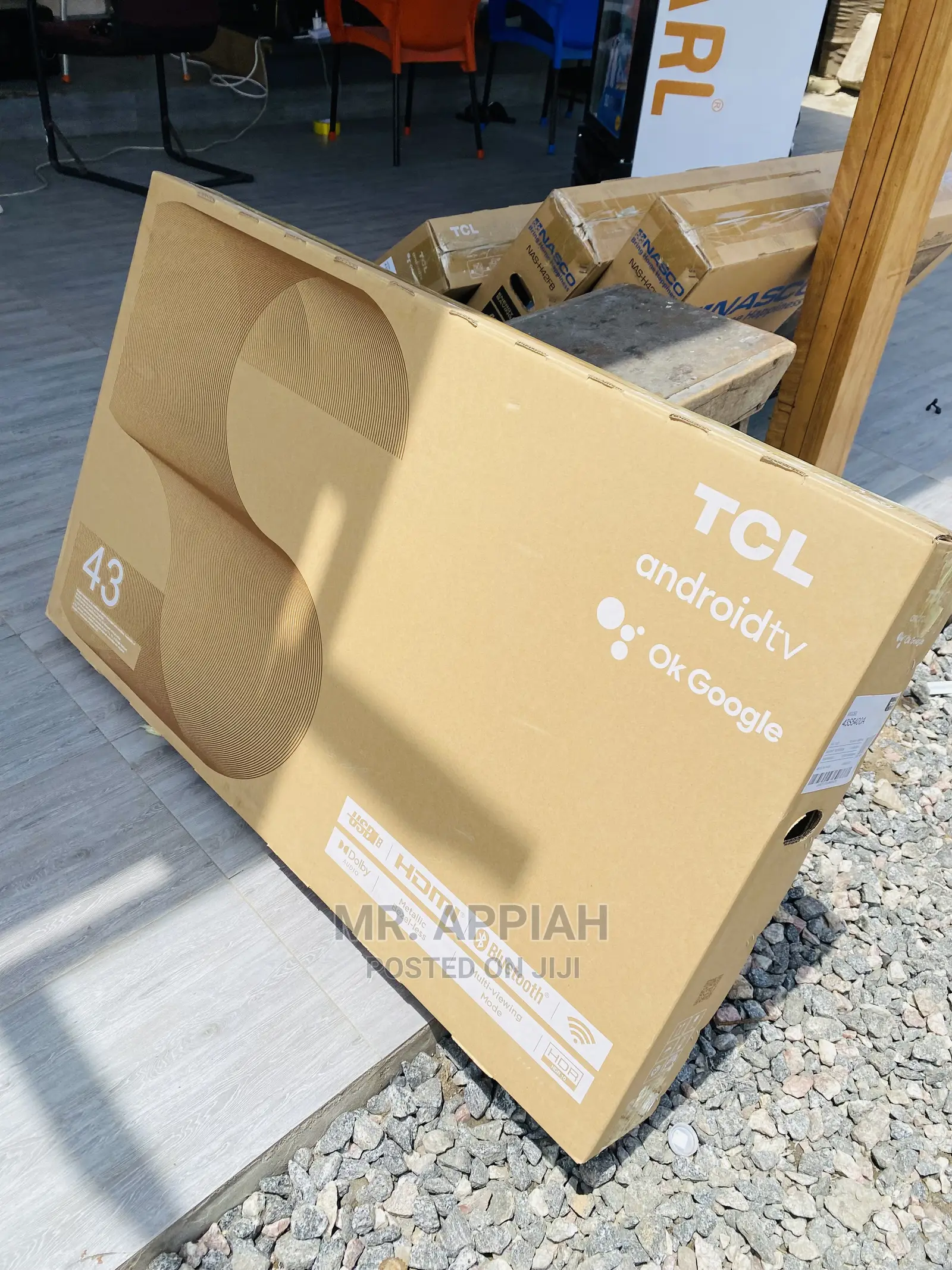 Elegant Black TCL 43 Inch HDR Tv(43S5400A).