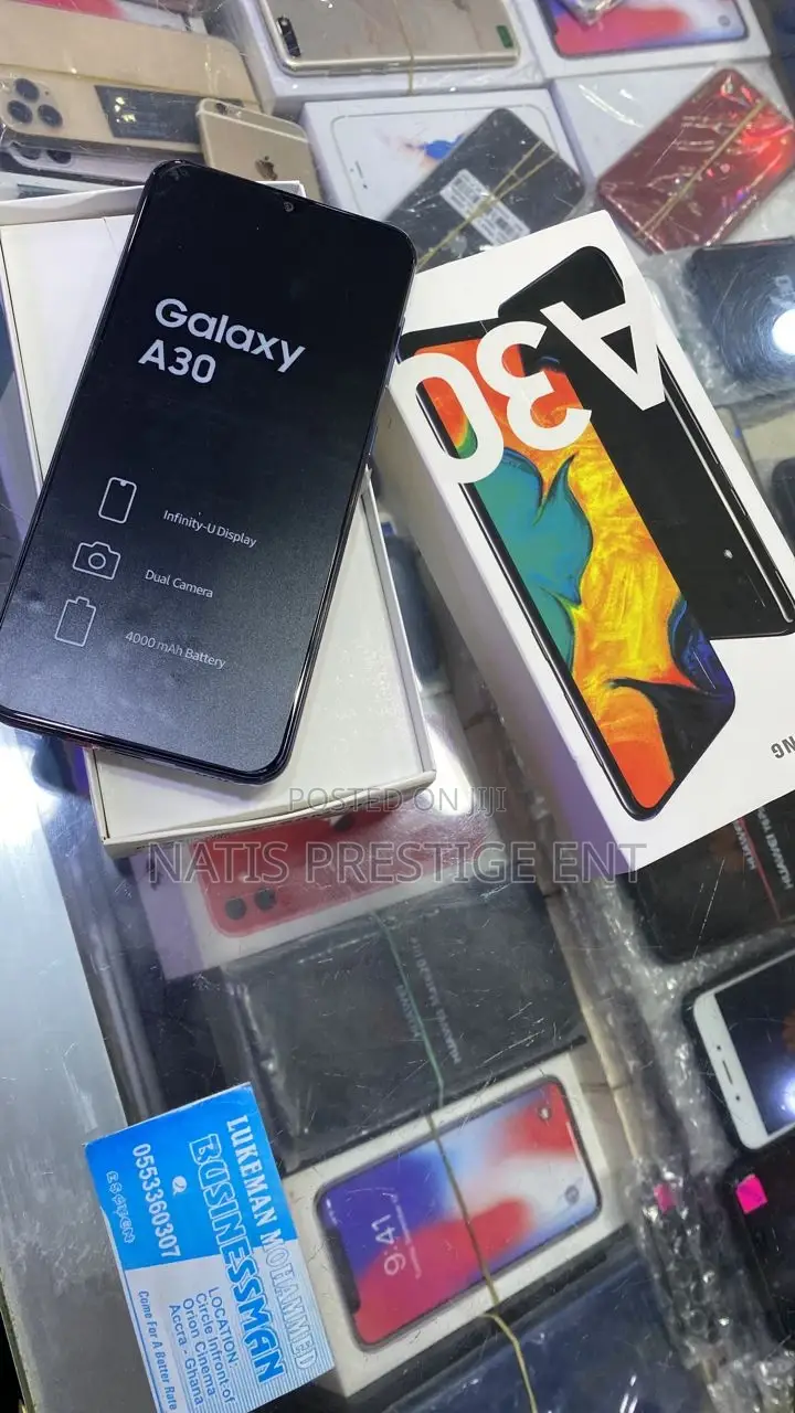 New Samsung Galaxy A30 64 GB Black