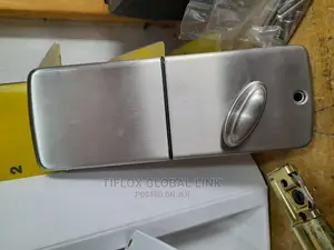Electronic Deadbolt Keyless Locker (UK)