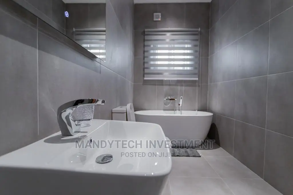 Furnished 4bdrm Mansion in School Junction for sale