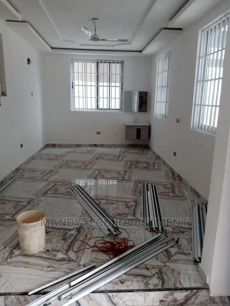 Furnished 4bdrm Mansion in School Junction for sale