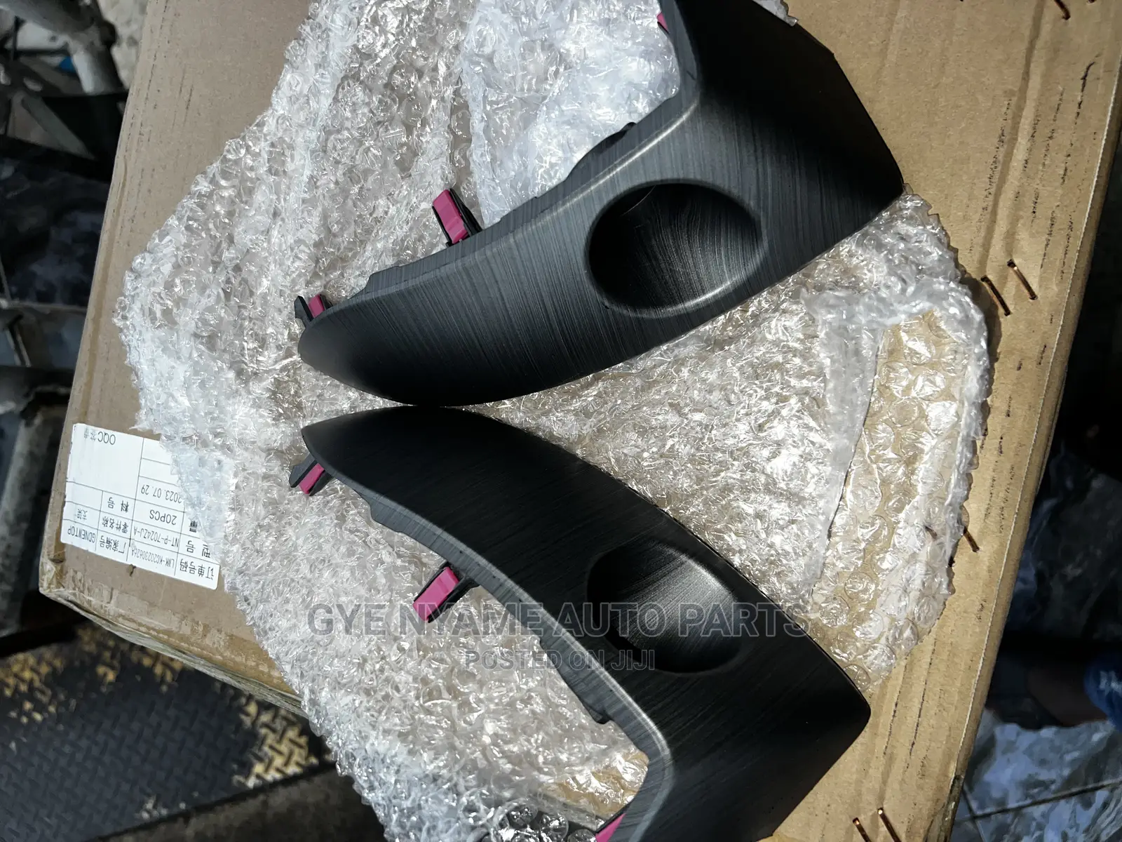 Toyota RAV4 Side Trim / Side Vent