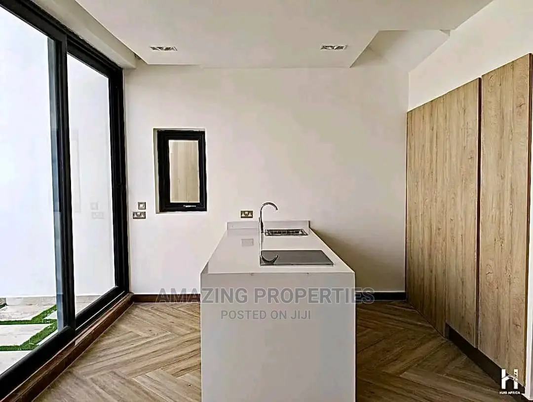 4bdrm House in Airport Residential Area for rent