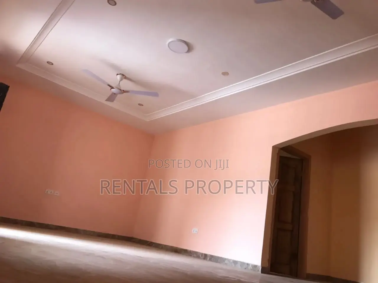 2bdrm Block of Flats in Penteng, Adenta for rent