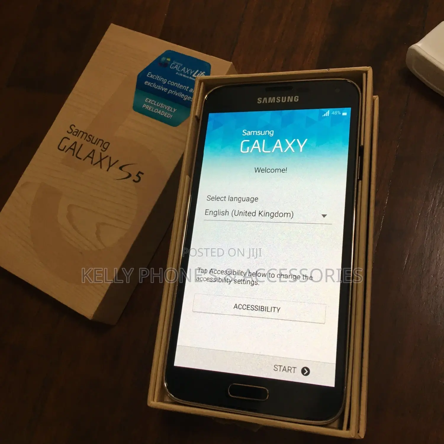 New Samsung Galaxy S5 16 GB Black
