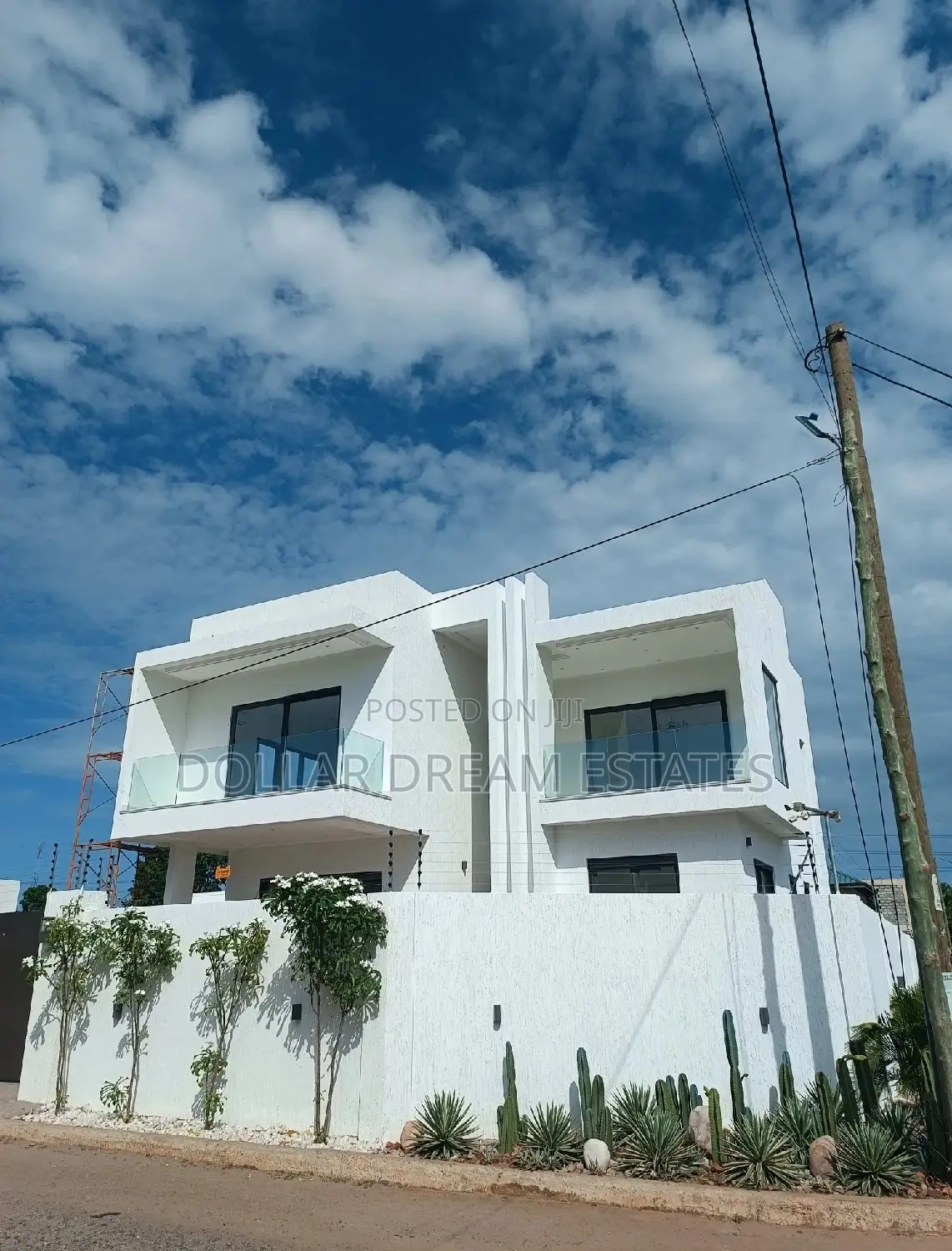 4bdrm House in East Legon for sale