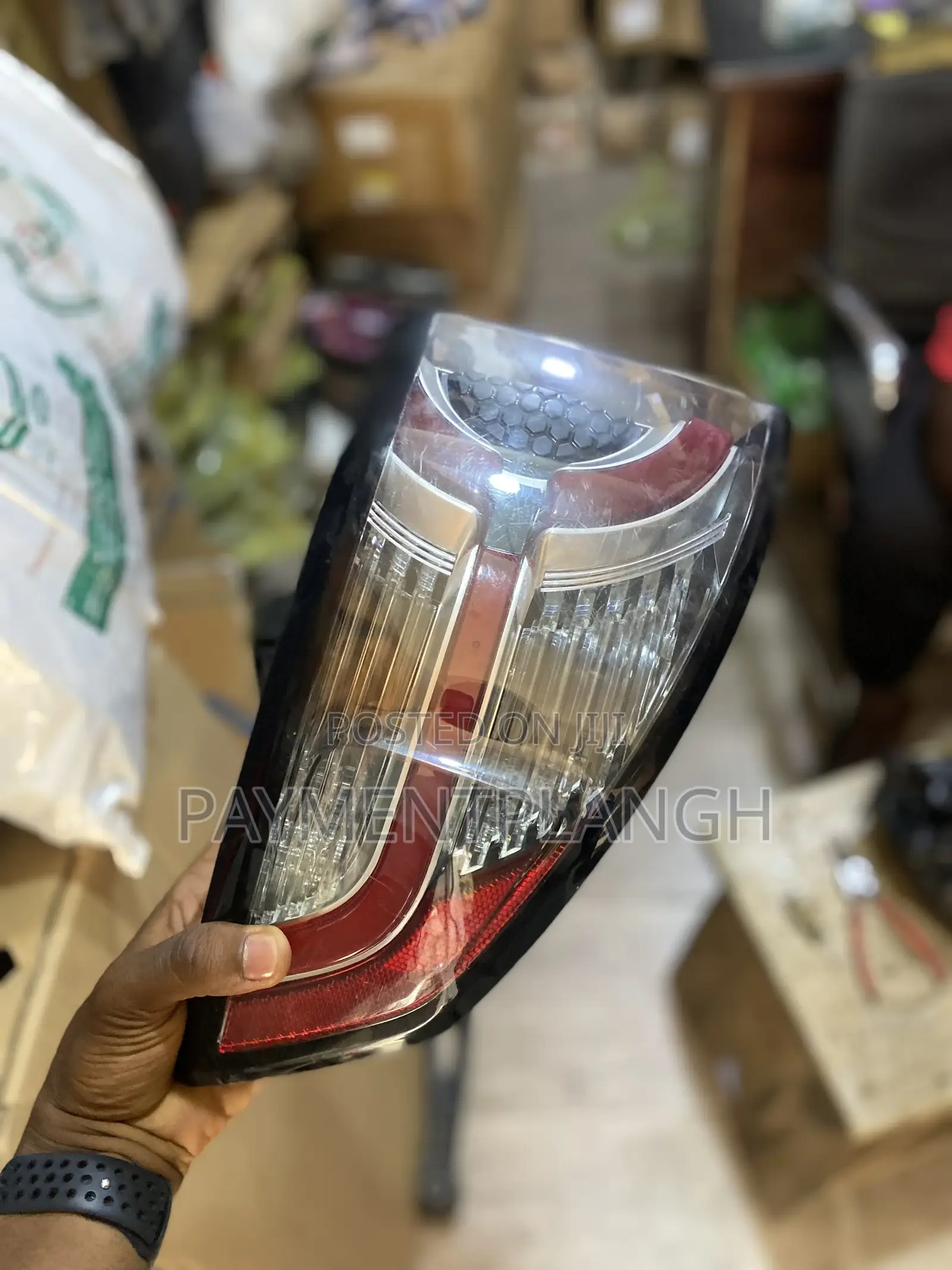 All Kinds of Range Rover Headlights Taillight Available