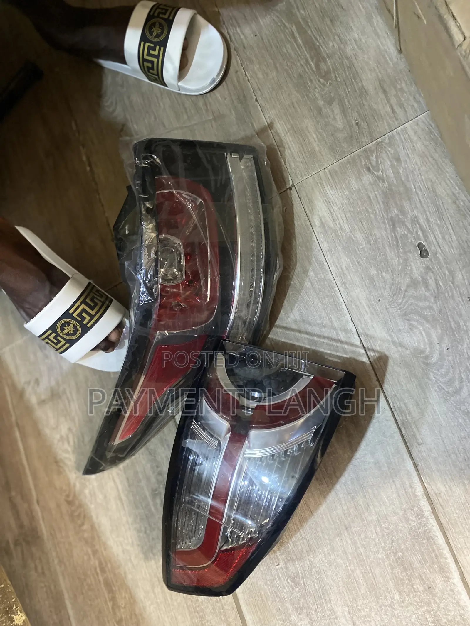 All Kinds of Range Rover Headlights Taillight Available