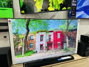 Spectacular View UHD Smart Samsung 85”Bu8000 Tv 