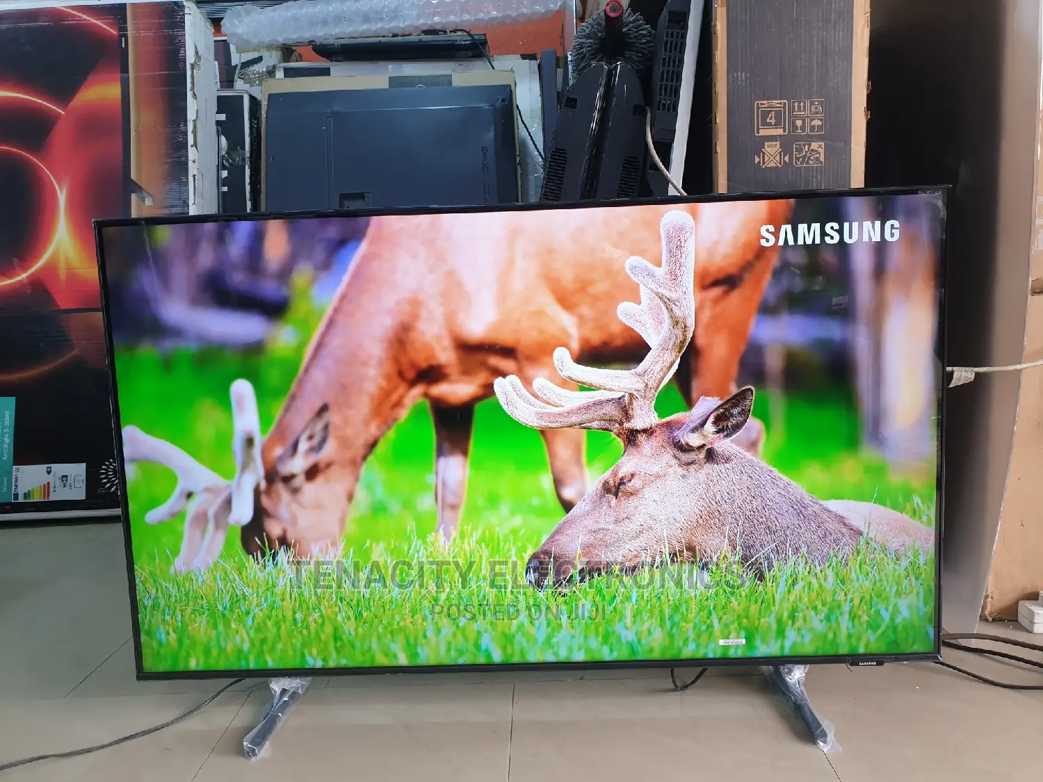 New Airslim 50"Samsung Crystal Uhd HDR Smart Satellite