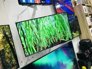 Samsung UHD Crystal Smart 50 Inches Glossy AU70 Tv